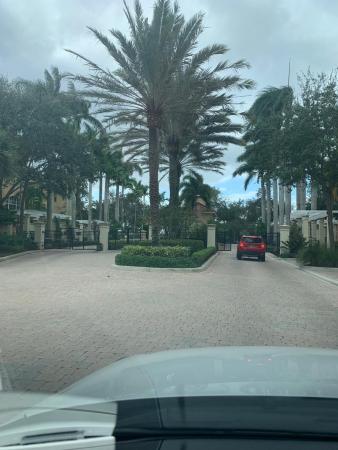 Harbour Oaks, 2507 San Pietro Cir, Palm Beach Gardens, Florida 33410, image 2