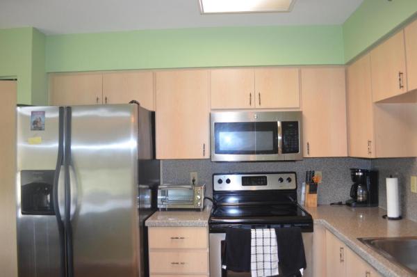 Huntington Lakes 5, 7260 Kinghurst Dr #806, Delray Beach, Florida 33446, image 2