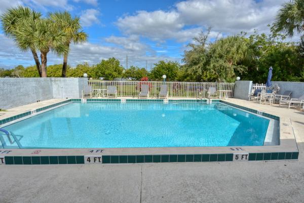 Evergreen At Port St Lucie, 1679 SE Green Acres Cir #202, Port St. Lucie, Florida 34953, image 3