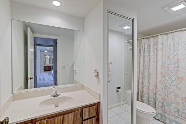 Glenwood Townhomes, 305 3rd Ter, Palm Beach Gardens, Florida 33418, image 1