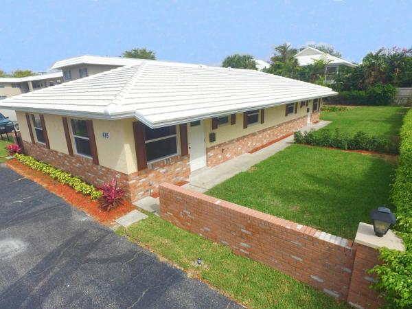 685 Glouchester St, Boca Raton, Florida 33487, image 1
