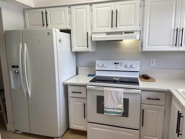 Little Club, 18081 SE Country Club Dr #202, Tequesta, Florida 33469, image 1