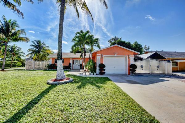Sunny Hills Homesites, 1218 Monroe Blvd, Lake Worth, Florida 33462, image 1