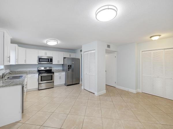381 Maplecrest Cir, Jupiter, Florida 33458, image 1
