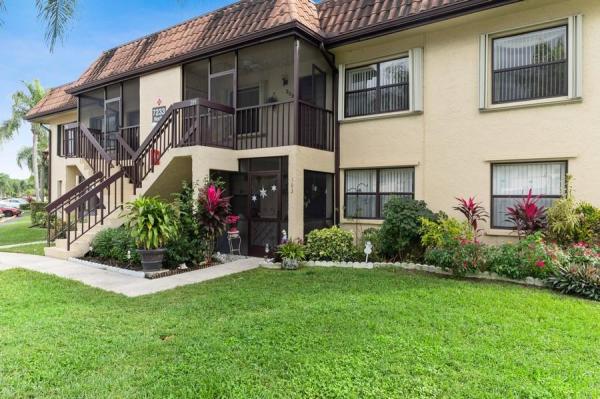 Lucerne Lakes Golf Colony, 7233 Golf Colony Ct #203, Lake Worth, Florida 33467, image 1