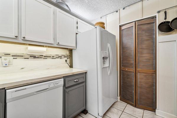 Pine Ridge 3, 313 Pine Ridge Cir #B-1, Greenacres, Florida 33463, image 1