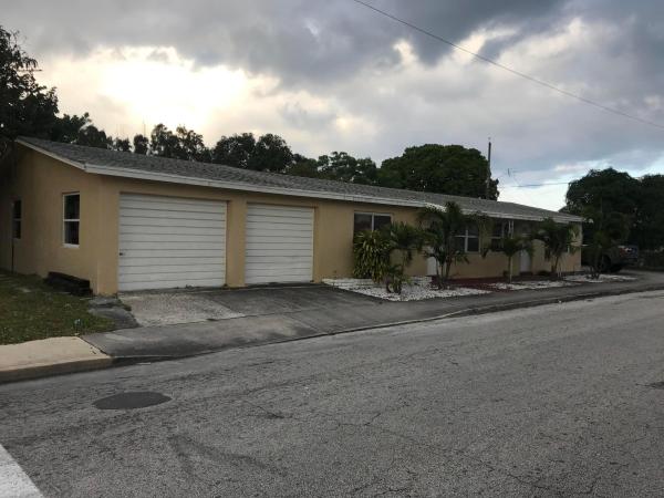 Lake Worth Town, 1130 S L St, Lake Worth Beach, Florida 33460, image 1