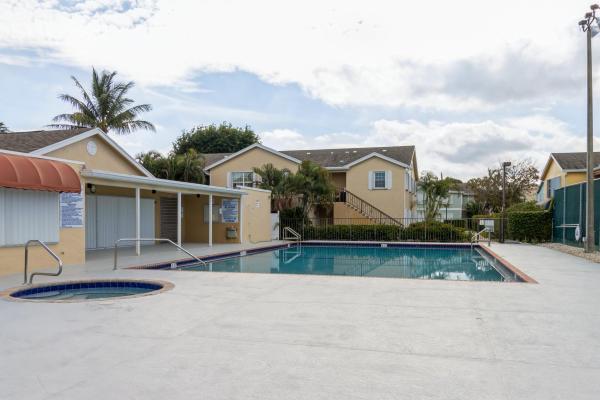 Waterside Village Of Palm Beach, 161 Waterside Dr, Hypoluxo, Florida 33462, image 2