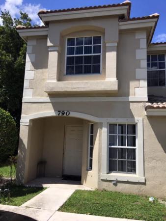 Summit Lake, 790 Summit Lake Dr, West Palm Beach, Florida 33406, image 1