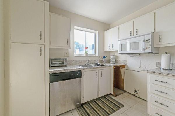 Waterway Club, 300 Waterway Dr S #201, Lantana, Florida 33462, image 3