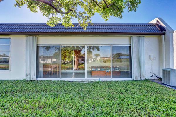 Golden Lakes Village, 123 Lake Susan Dr, West Palm Beach, Florida 33411, image 3