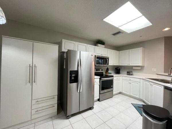 Hibiscus By The Sea, 3880 N Highway A1a #103, Fort Pierce, Florida 34949, image 1