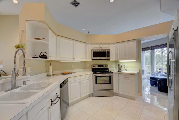 Lakefield South, 2110 Country Golf Dr, Wellington, Florida 33414, image 2