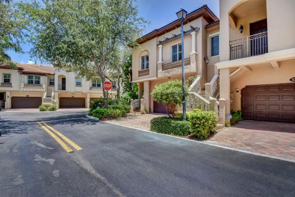 Waterside Village, 3034 Waterside Cir, Boynton Beach, Florida 33435, image 2