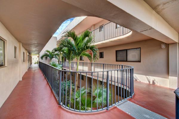 Seagrape At Las Verdes, 5160 Las Verdes Cir #213, Delray Beach, Florida 33484, image 1