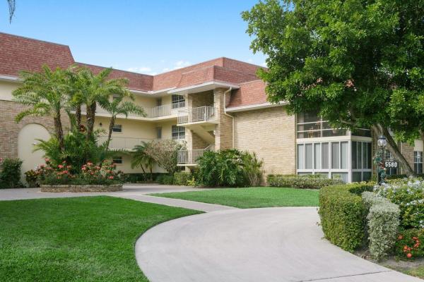 Tamberlane, 5560 Tamberlane Cir #123, Palm Beach Gardens, Florida 33418, image 3