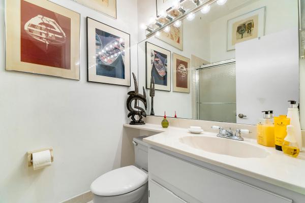 Vista Del Lago, 1800 Embassy Dr #110, West Palm Beach, Florida 33401, image 2