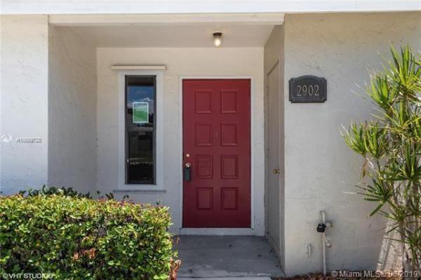 Canalakes, 2902 Poolside Dr, Greenacres, Florida 33463, image 1