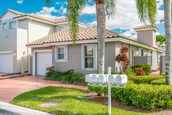 Addison Court At Wyndham Lakes, 5603 NW 118th Dr, Coral Springs, Florida 33076, image 1