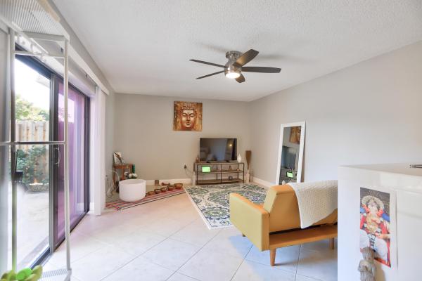 Delray Oaks West, 2901 SW 22nd Cir #42D, Delray Beach, Florida 33445, image 2