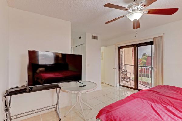 Somerset, 3784 Victoria Dr, West Palm Beach, Florida 33406, image 1