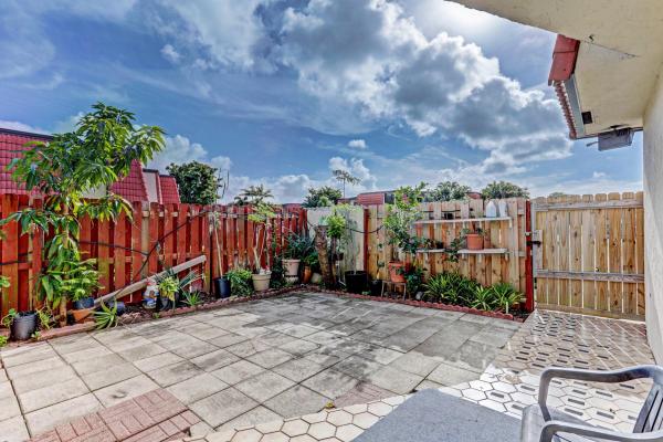 Somerset, 3784 Victoria Dr, West Palm Beach, Florida 33406, image 3