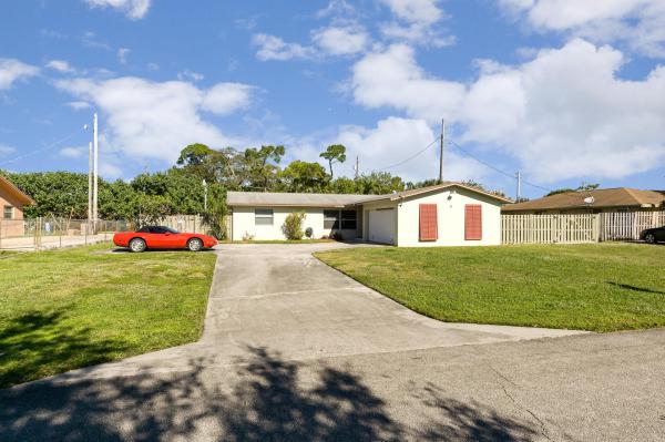 Florida Gardens, 8 W Mango Rd, Lake Worth, Florida 33467, image 1