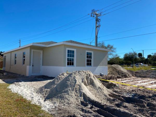 Southern Boulevard Pines, 54 Ethelyn Dr, West Palm Beach, Florida 33415, image 1