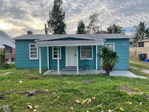 Ella Mar Park, 1117 Lehto Ln, Lake Worth, Florida 33461, image 2