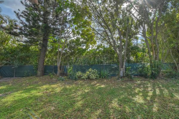 Floresta Pines, 449 NE Camelot Dr, Port St. Lucie, Florida 34983, image 2