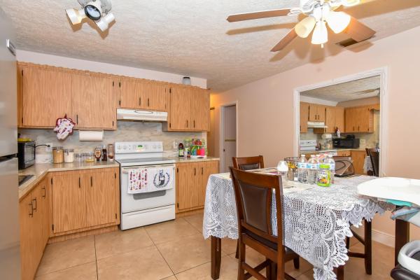 Tropicaire, 509 El Rancho Dr, Fort Pierce, Florida 34982, image 2
