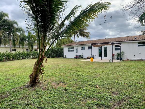Kelsey City, 711 W Ilex Dr, Lake Park, Florida 33403, image 1