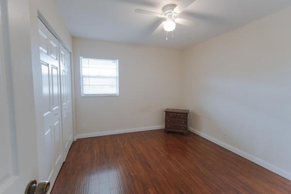 Charolais, 126 Sparrow Dr #4B, Royal Palm Beach, Florida 33411, image 1