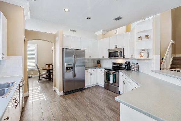 La Gorce Village, 5863 La Gorce Cir, Lake Worth, Florida 33463, image 1
