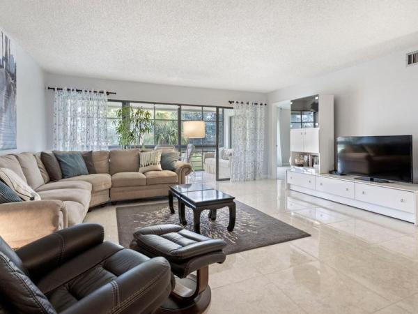 Fairway Park At Indian Spring, 5687 Fairway Park Dr #202, Boynton Beach, Florida 33437, image 2