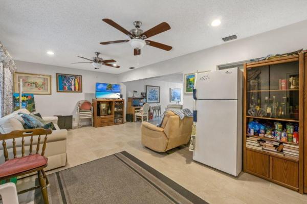 Fernley 3 At Cresthaven Townhomes, 5730 Fernley Dr E #41, West Palm Beach, Florida 33415, image 2