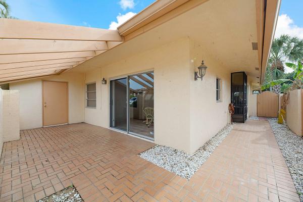 Palm Greens At Villa Del Ray, 13414 Sabal Palm Ct #B, Delray Beach, Florida 33484, image 1