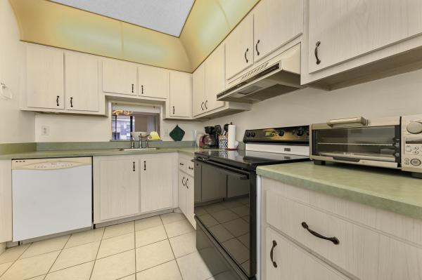 Palm Beach Harbour Club, 3545 S Ocean Blvd #607, South Palm Beach, Florida 33480, image 2