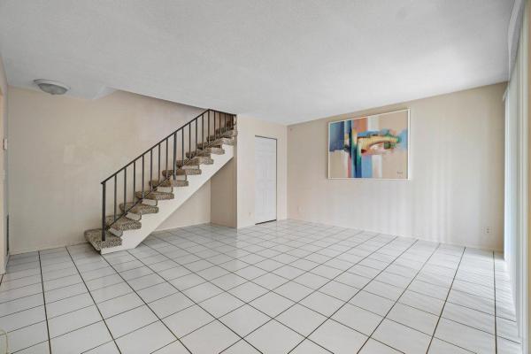 Country Village, 12422 Alternate A1a Hwy #Q5, Palm Beach Gardens, Florida 33410, image 1