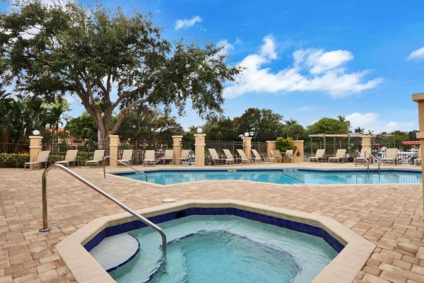 Mariners Cove, 2280 Treasure Isle Dr #A80, Palm Beach Gardens, Florida 33410, image 1