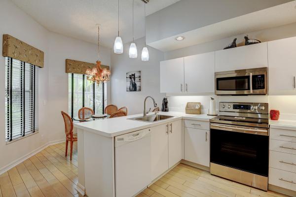 Oak Tree Villas, 2864 Winding Oak Ln #B, Wellington, Florida 33414, image 1