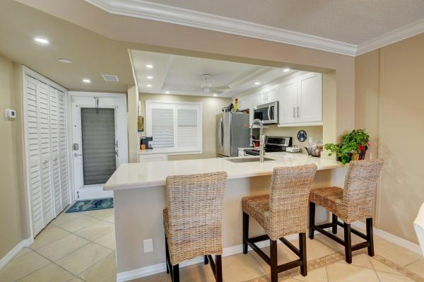Tropic Bay, 900 Dogwood Dr #337, Delray Beach, Florida 33483, image 2