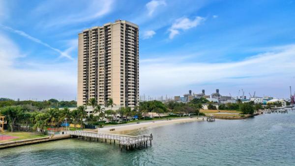 The Palm Beach House, 5600 N Flagler Dr #710, West Palm Beach, Florida 33407, image 3
