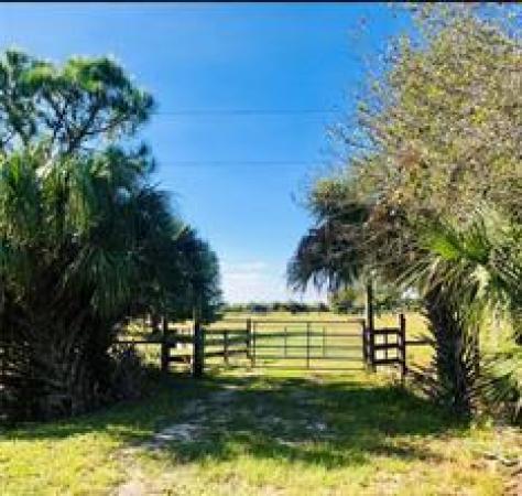 5851 Johnston Rd, Fort Pierce, Florida 34951, image 2