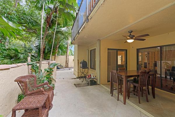 20 Via Lago, Boynton Beach, Florida 33435, image 1