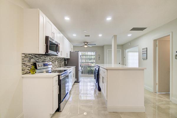 Palm Greens At Villa Del Ray, 13984 Via Flora, Delray Beach, Florida 33484, image 1