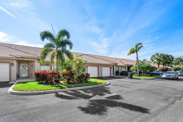 Fairway Villas At Lucerne Lakes, 4720 Lucerne Lakes Blvd E #807, Lake Worth, Florida 33467, image 1