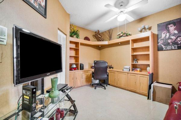 Chatsworth Village Of Greenview Shores 2, 1936 Lindsey Ct, Wellington, Florida 33414, image 2