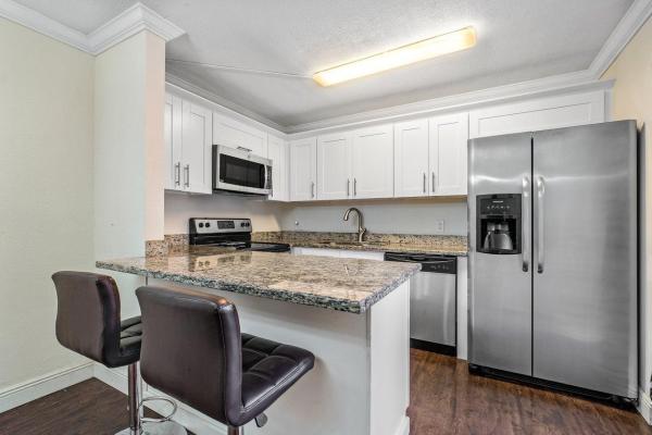 Forest Lakes Townhomes, 1560 Forest Lakes Cir #B, West Palm Beach, Florida 33406, image 1
