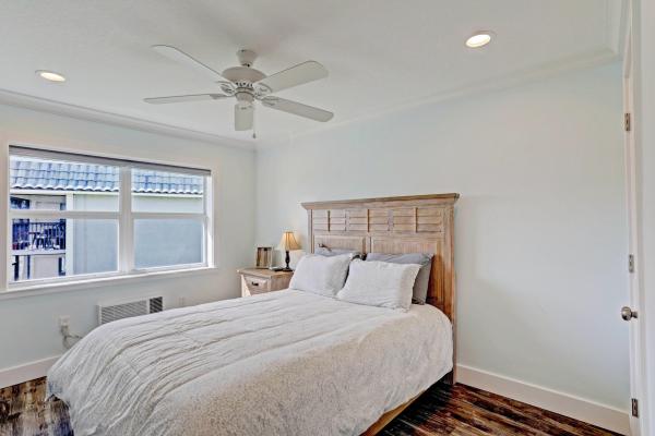 Northlake Harbor, 400 Northlake Ct #104, North Palm Beach, Florida 33408, image 1